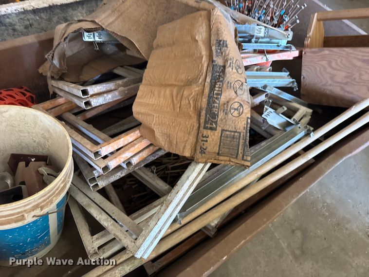 image for item DY3061 Masonry tools