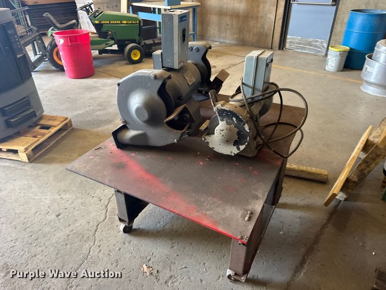 image for item DY3064 Tools