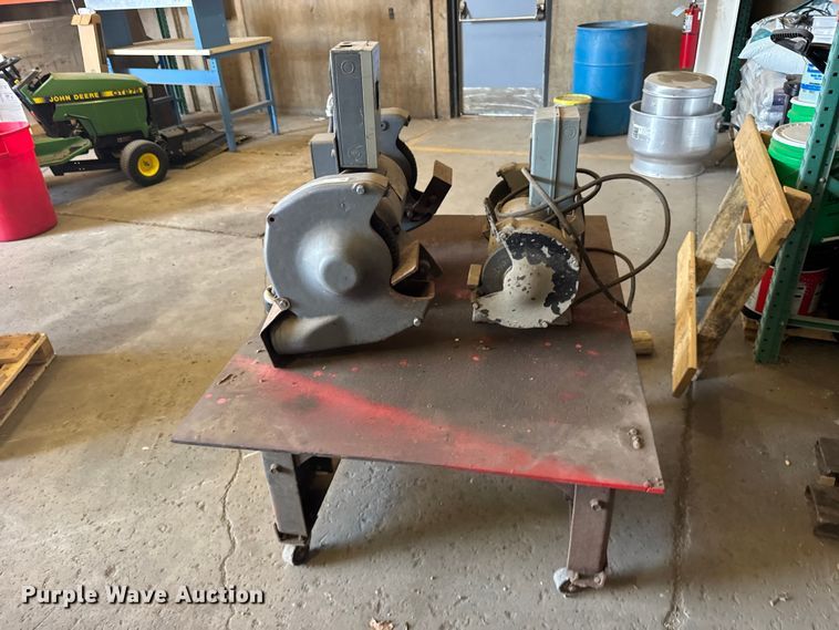 image for item DY3064 Tools