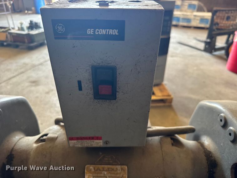 image for item DY3064 Tools