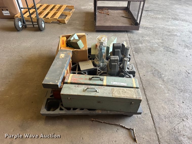 image for item DY3065 Machine tools