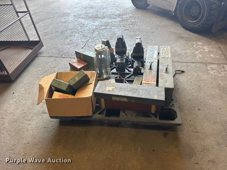 image for item DY3065 Machine tools
