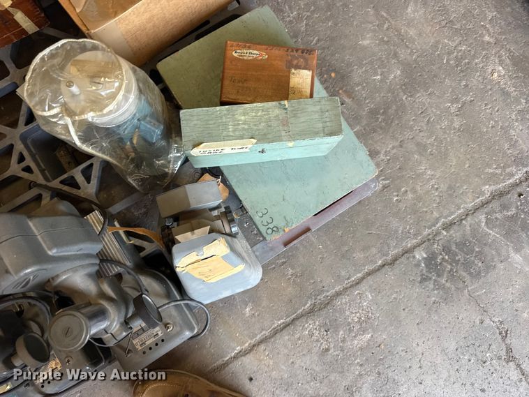 image for item DY3065 Machine tools