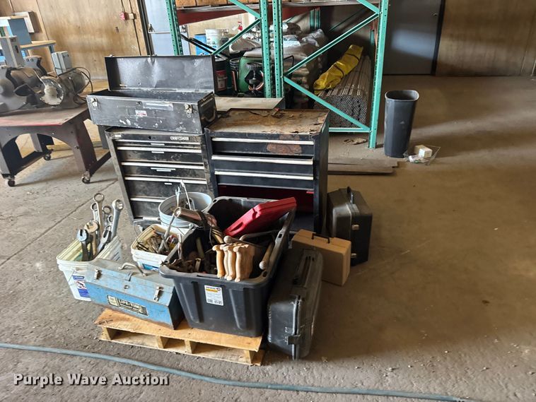 image for item DY3066 Tools