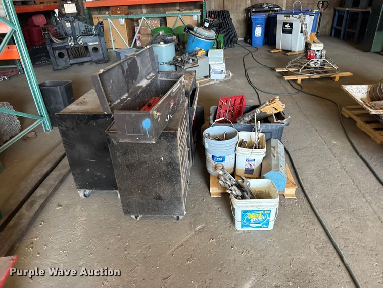image for item DY3066 Tools