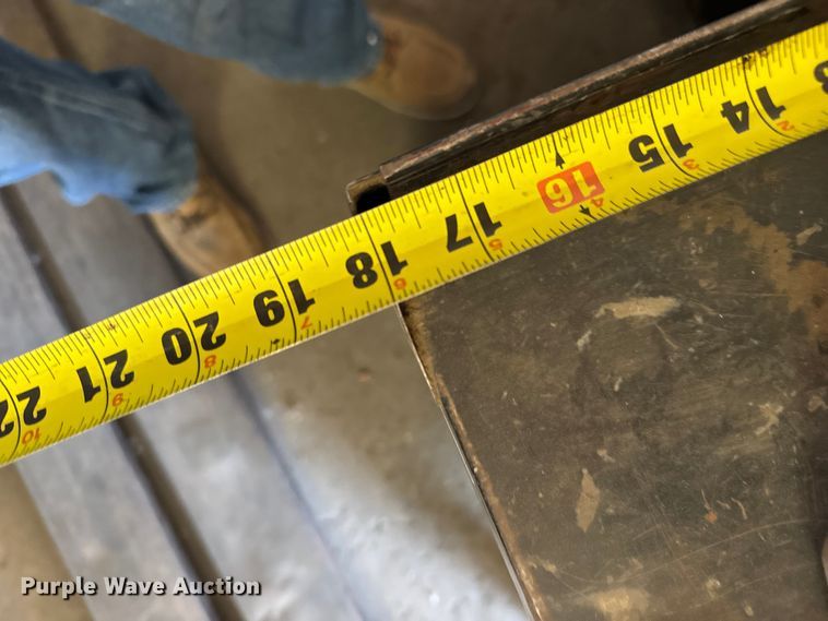 image for item DY3066 Tools