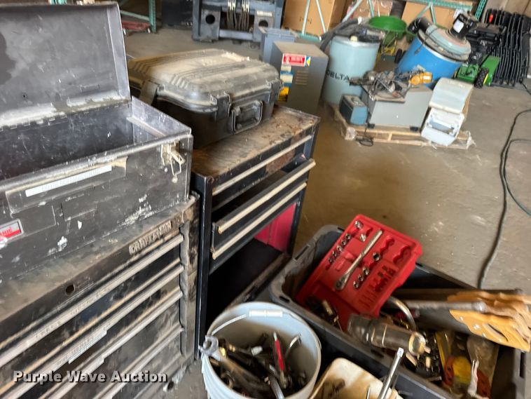 image for item DY3066 Tools