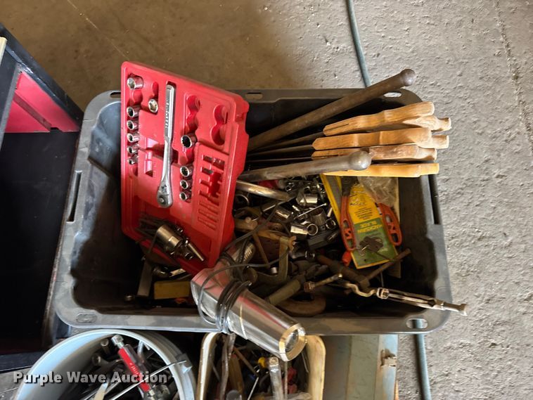 image for item DY3066 Tools