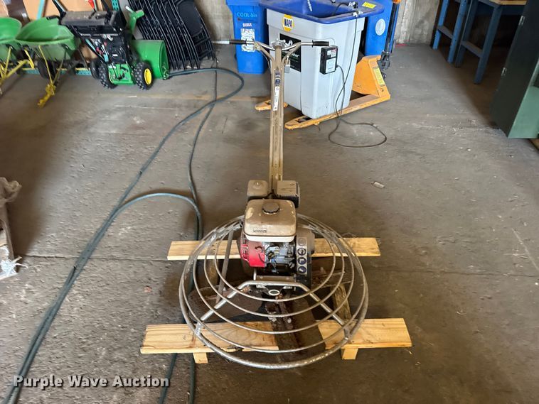 image for item DY3068 Concrete power trowel