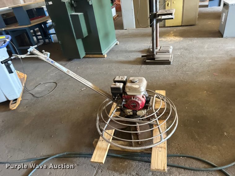 image for item DY3068 Concrete power trowel