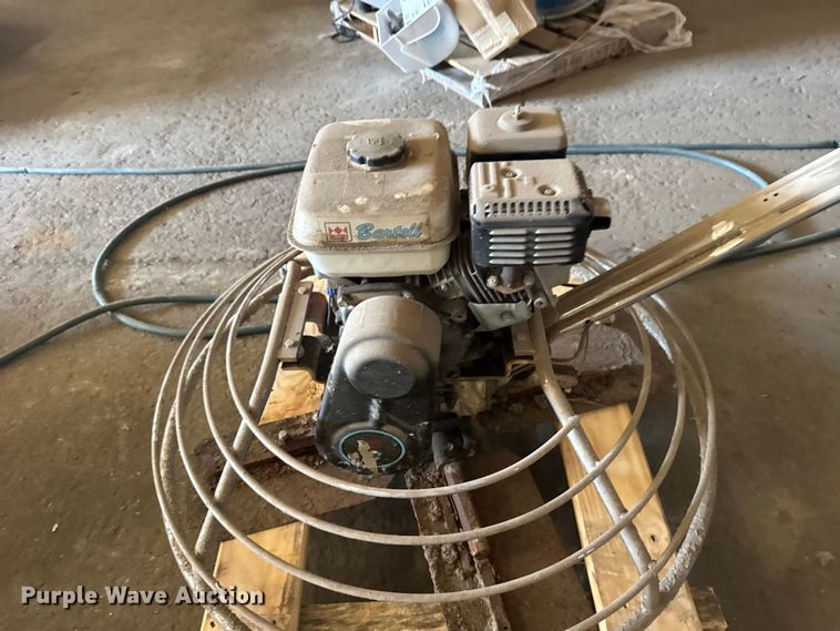 image for item DY3068 Concrete power trowel