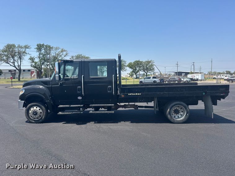 image for item DY3069 2015 International TerraStar Crew Cab flatbed truck