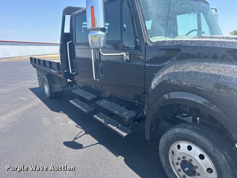 image for item DY3069 2015 International TerraStar Crew Cab flatbed truck