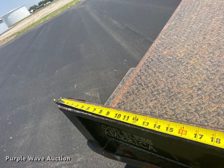 image for item DY3069 2015 International TerraStar Crew Cab flatbed truck