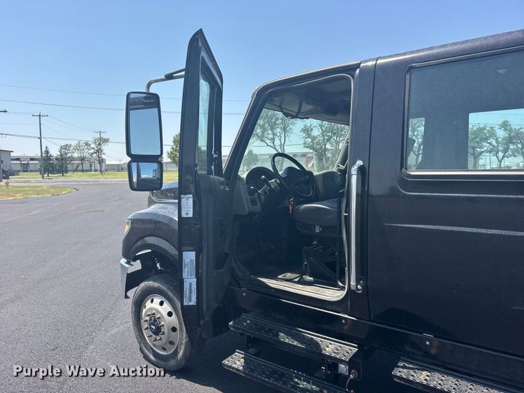 image for item DY3069 2015 International TerraStar Crew Cab flatbed truck