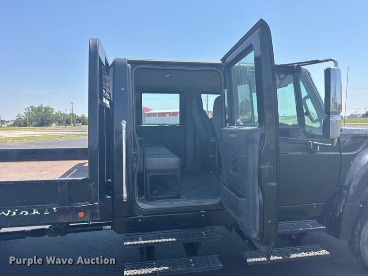 image for item DY3069 2015 International TerraStar Crew Cab flatbed truck