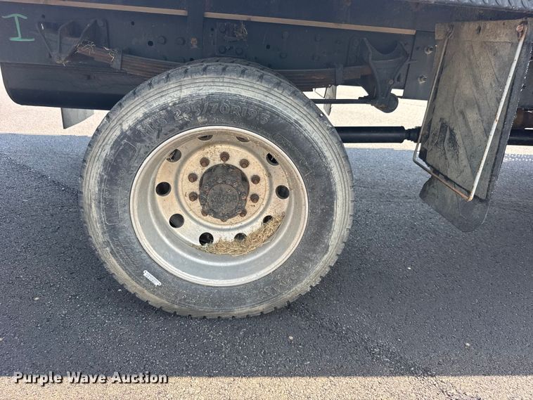 image for item DY3069 2015 International TerraStar Crew Cab flatbed truck