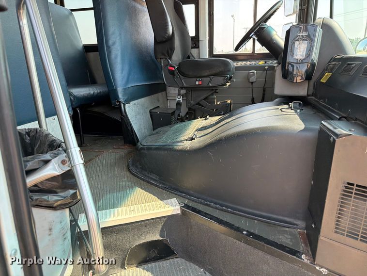 image for item EA0386 2011 Thomas Built school bus