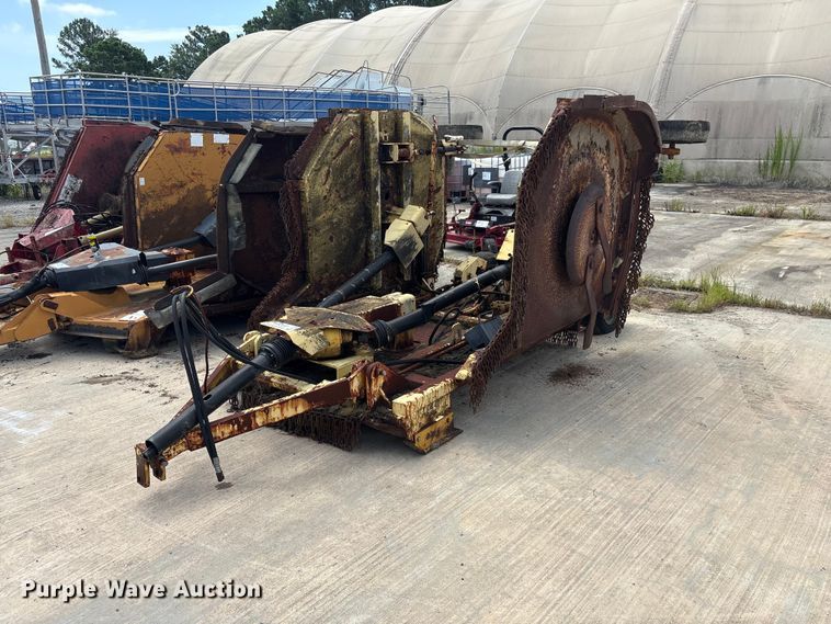 Bush Wacker batwing rotary mower