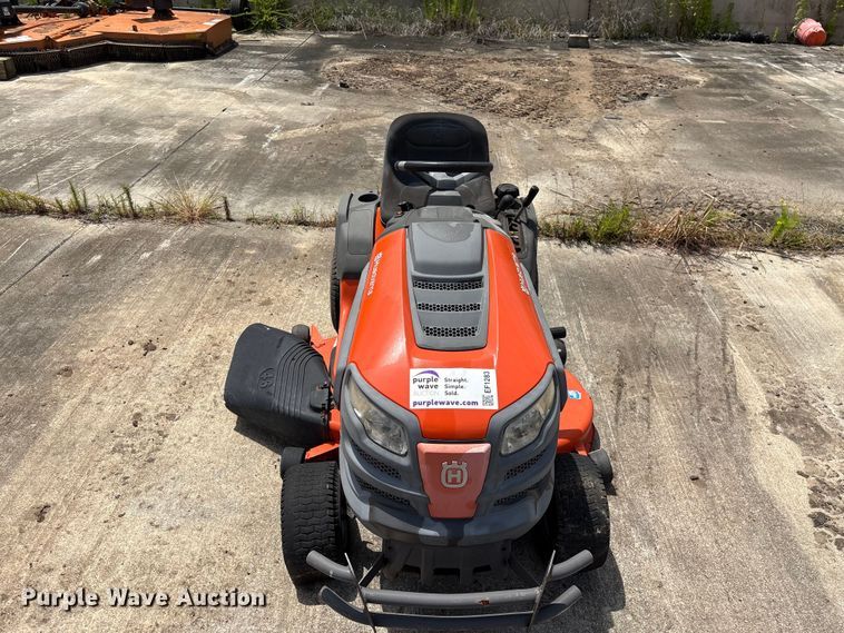 image for item EF1283 2016 Husqvarna YT46LS lawn mower