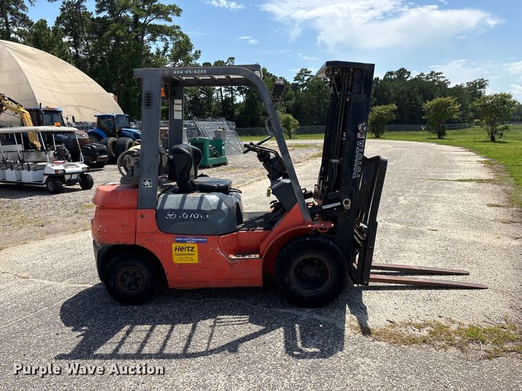 image for item EF1285 Toyota 7FGU25 forklift