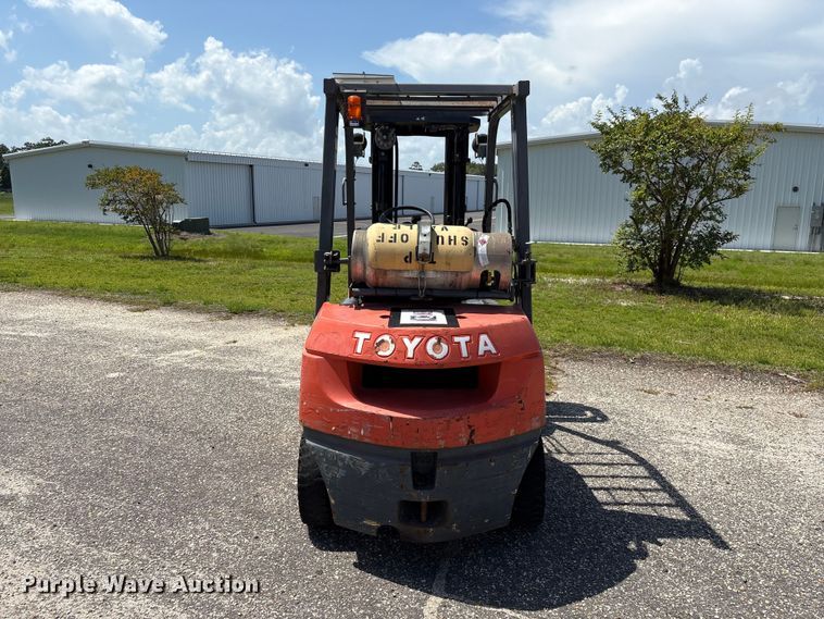 image for item EF1285 Toyota 7FGU25 forklift