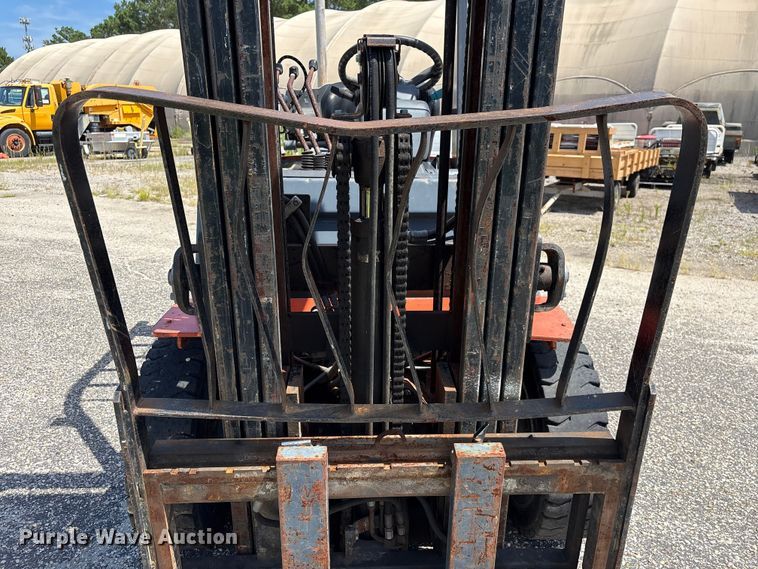 image for item EF1285 Toyota 7FGU25 forklift