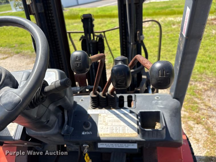image for item EF1285 Toyota 7FGU25 forklift