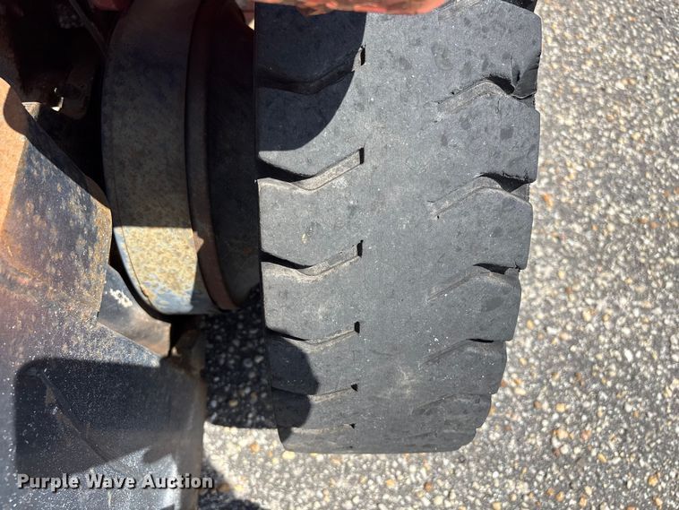 image for item EF1285 Toyota 7FGU25 forklift