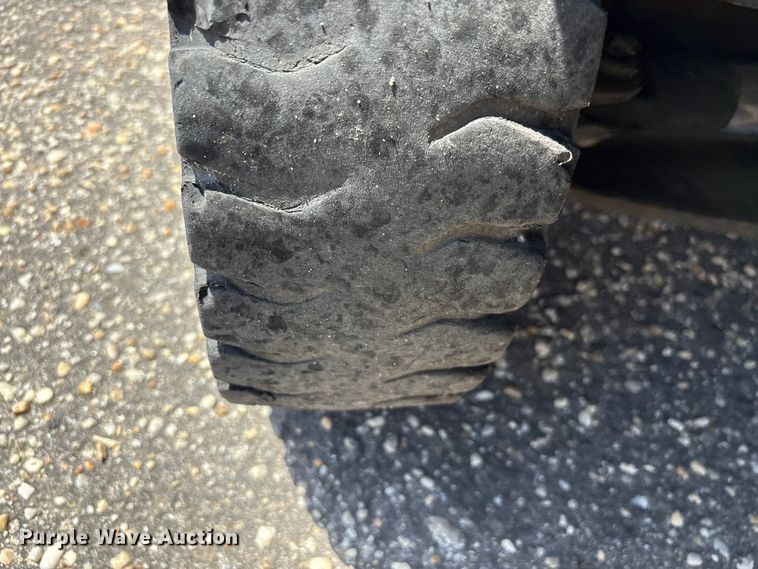 image for item EF1285 Toyota 7FGU25 forklift