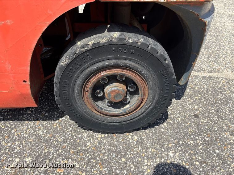 image for item EF1285 Toyota 7FGU25 forklift