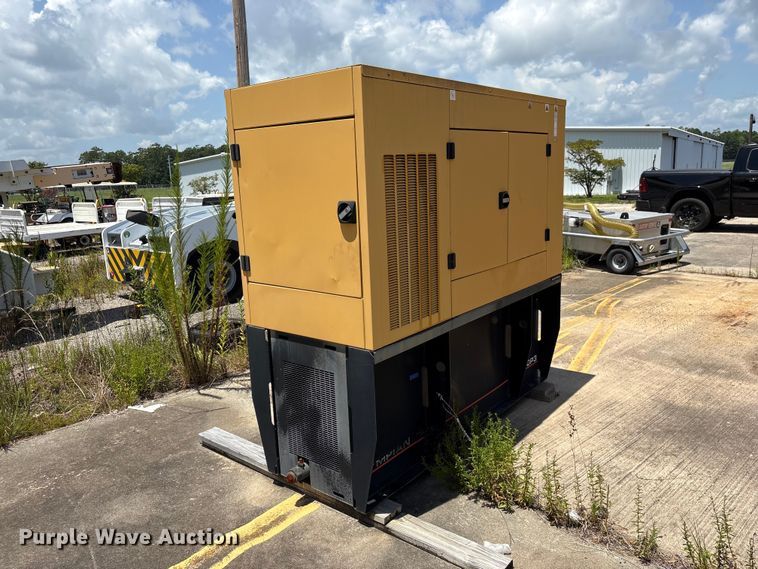 image for item EF1286 2003 Olympian D50 generator