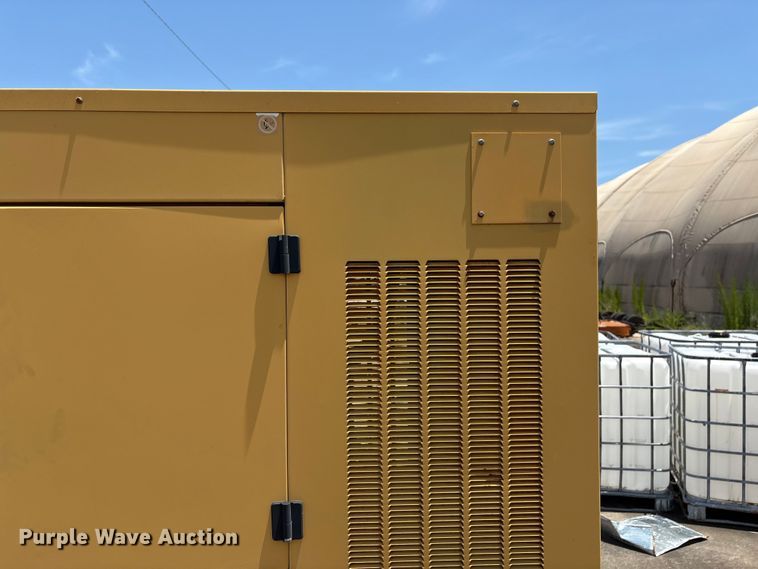 image for item EF1286 2003 Olympian D50 generator