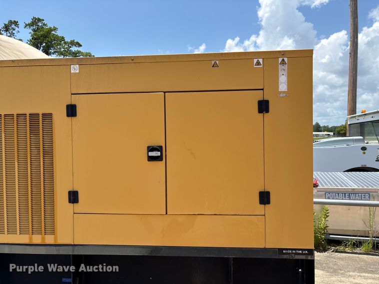 image for item EF1286 2003 Olympian D50 generator