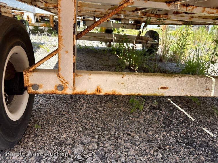 image for item EF1287 WASP luggage trailers