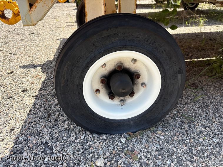 image for item EF1287 WASP luggage trailers