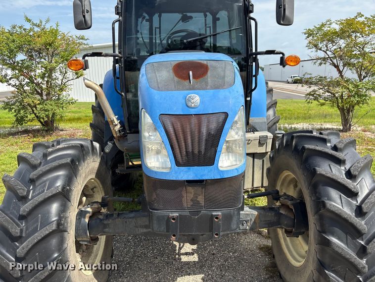 image for item EF1294 2014 New Holland T5.115 MFWD tractor