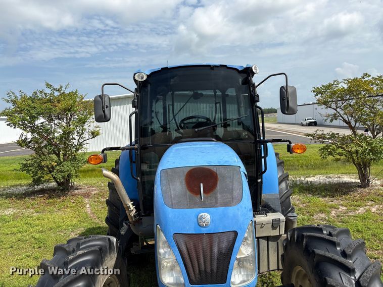 image for item EF1294 2014 New Holland T5.115 MFWD tractor