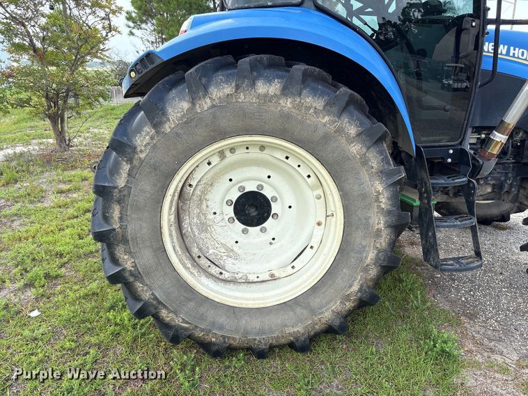 image for item EF1294 2014 New Holland T5.115 MFWD tractor