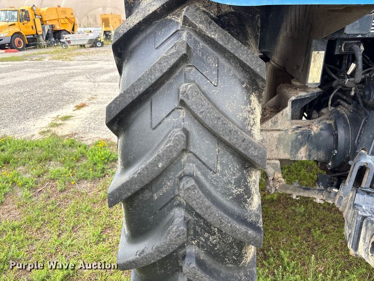 image for item EF1294 2014 New Holland T5.115 MFWD tractor