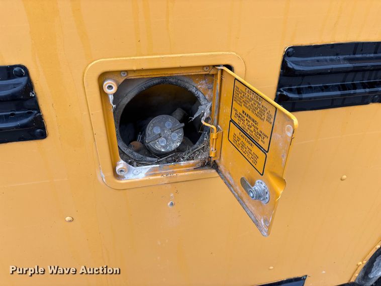 image for item EO4413 2007 Blue Bird All American school bus