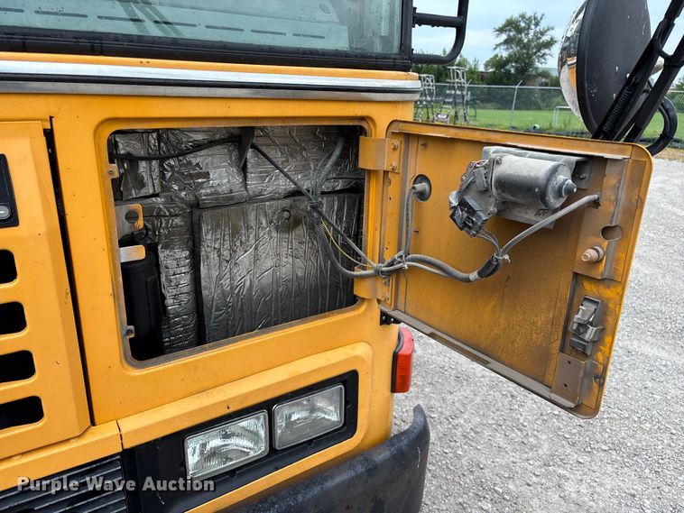 image for item EO4413 2007 Blue Bird All American school bus