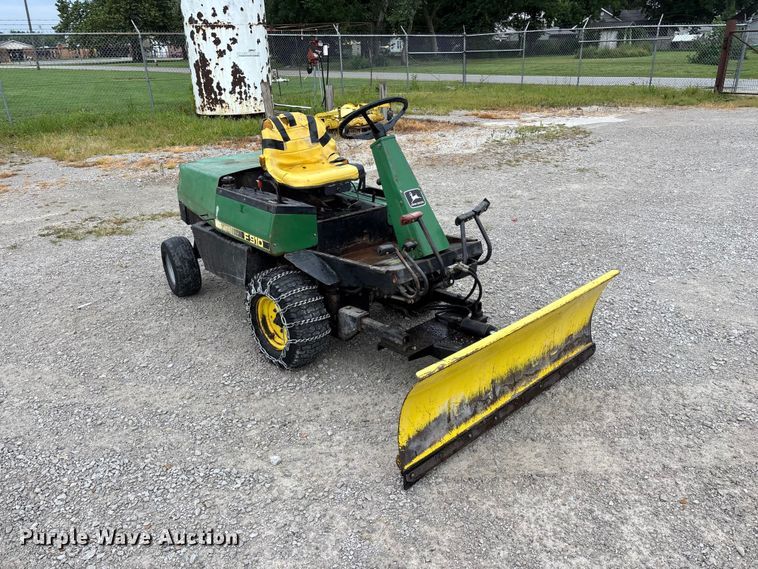 image for item EO4414 John Deere F910 lawn mower