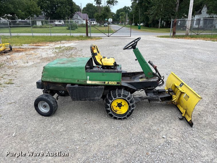 image for item EO4414 John Deere F910 lawn mower