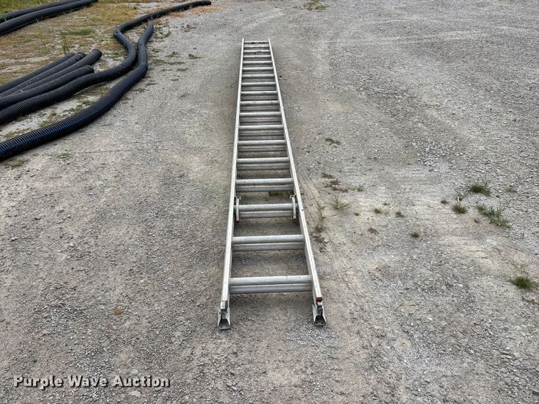image for item EO4416 Werner Saf-T-Master D-1136-2X ladder