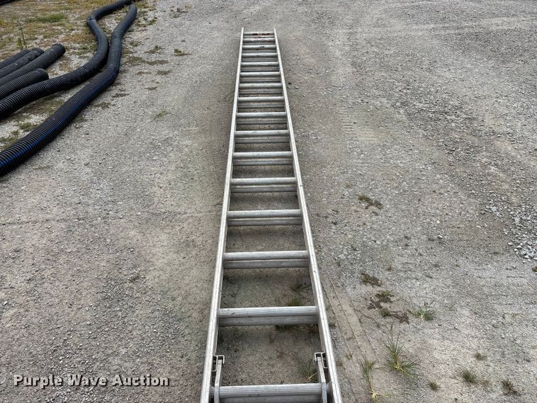 image for item EO4416 Werner Saf-T-Master D-1136-2X ladder