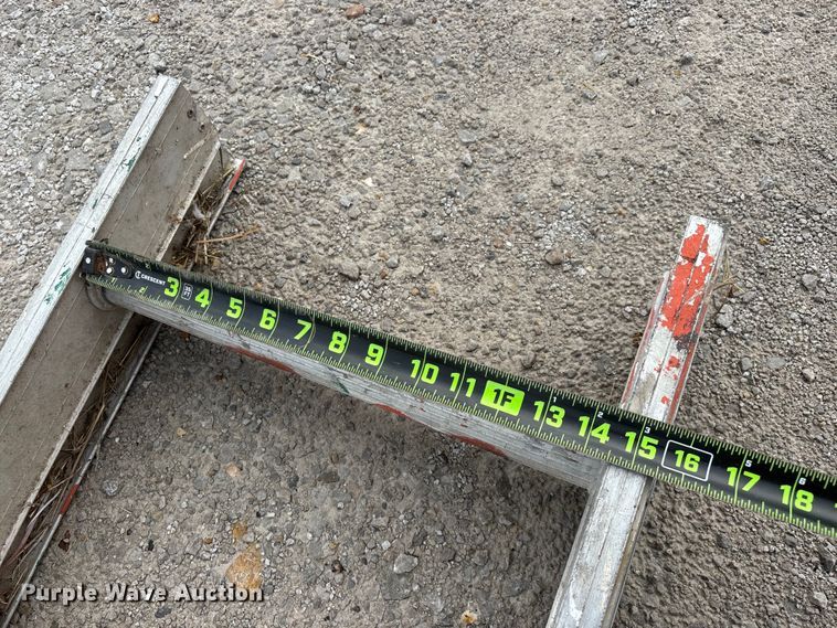 image for item EO4416 Werner Saf-T-Master D-1136-2X ladder