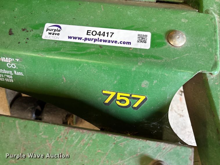 image for item EO4417 John Deere 757 ZTR lawn mower