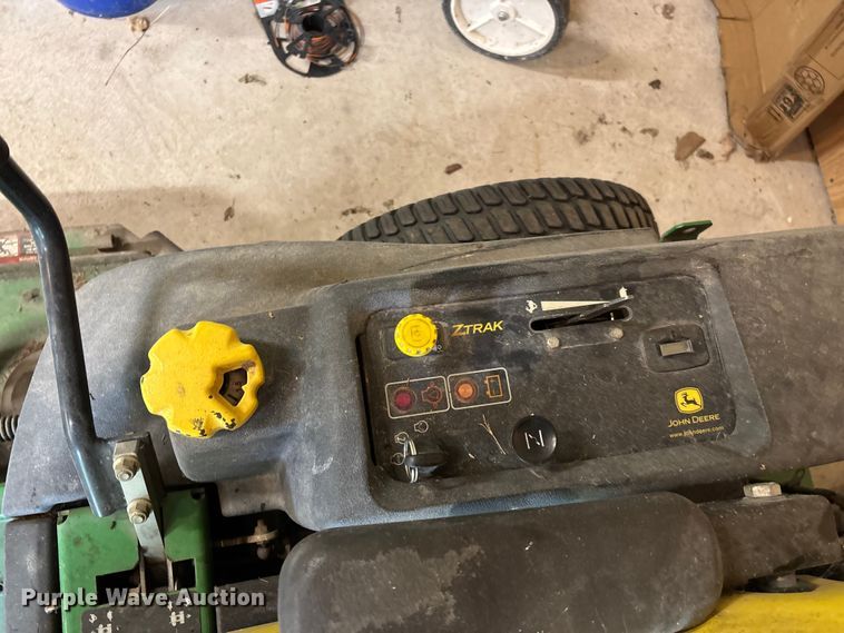 image for item EO4417 John Deere 757 ZTR lawn mower