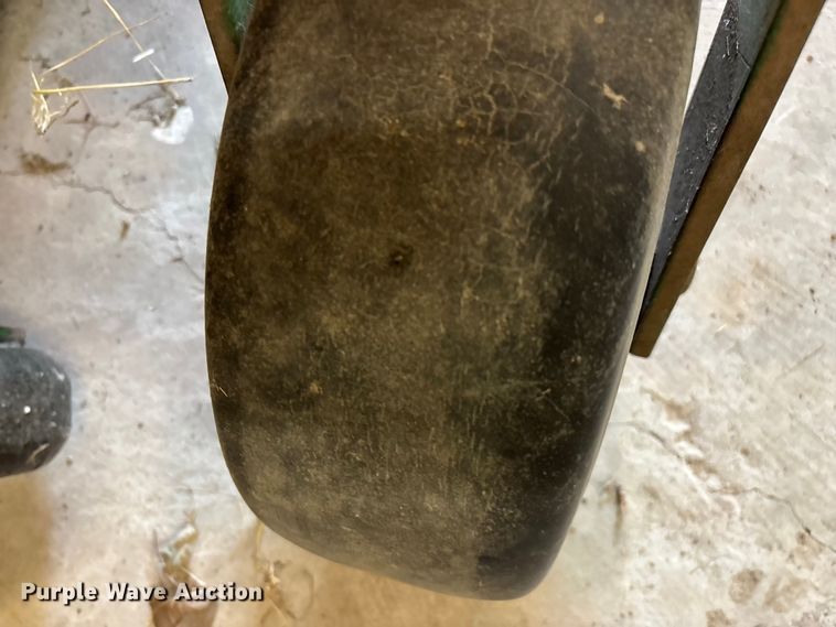 image for item EO4417 John Deere 757 ZTR lawn mower
